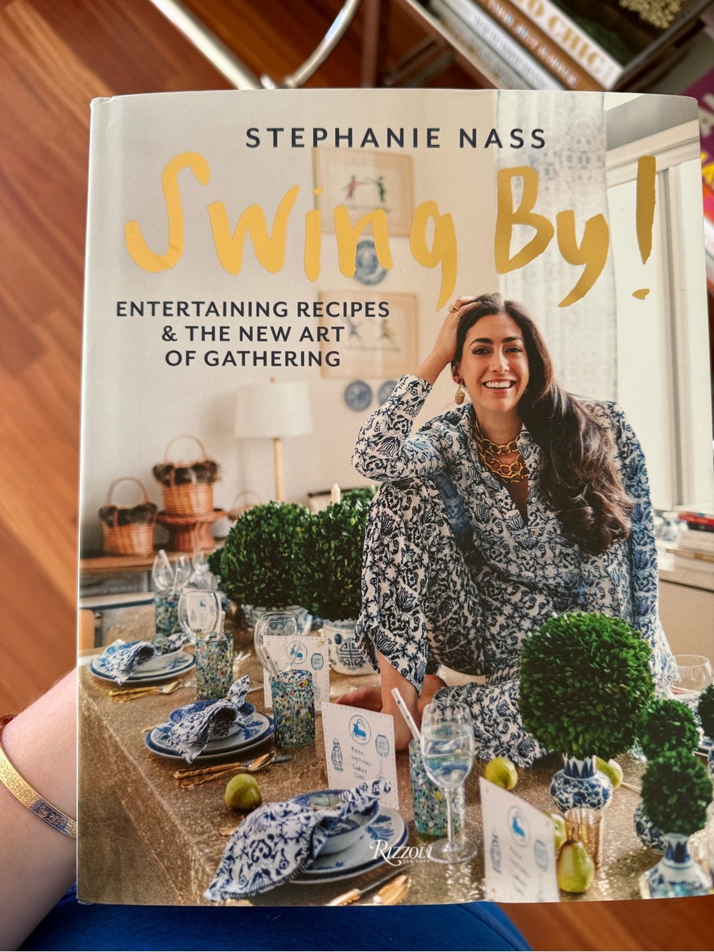 Swing by! By Stephanie Nass Rizzoli book